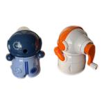 براية أقلام بشكل رائد فضاء