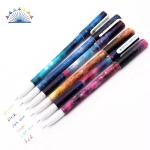 مجموعة أقلام جل بتصميم المجرات