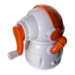 براية أقلام بشكل رائد فضاء