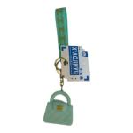 ميدالية حقيبة يد فاخرة بتصميم مستوحى من شانيل