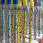 قلم رصاص مزخرف برأس قلب شفاف