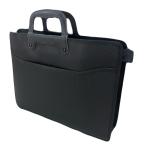 حقيبة يد سوداء كلاسيكية